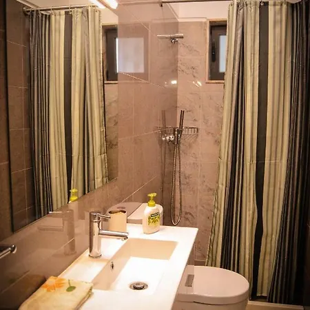 Domvs Gaia Ghouse Bed & Breakfast 3*