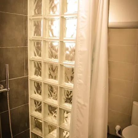 Bed & Breakfast Domvs Gaia Ghouse *